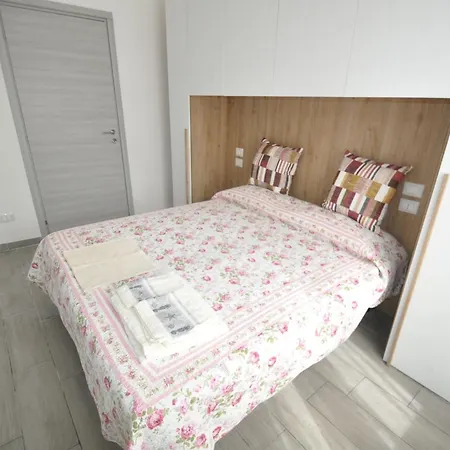 Apartment George House 1 Km Station La Spezia