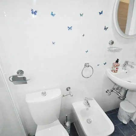 George House 1 Km Station Apartment La Spezia